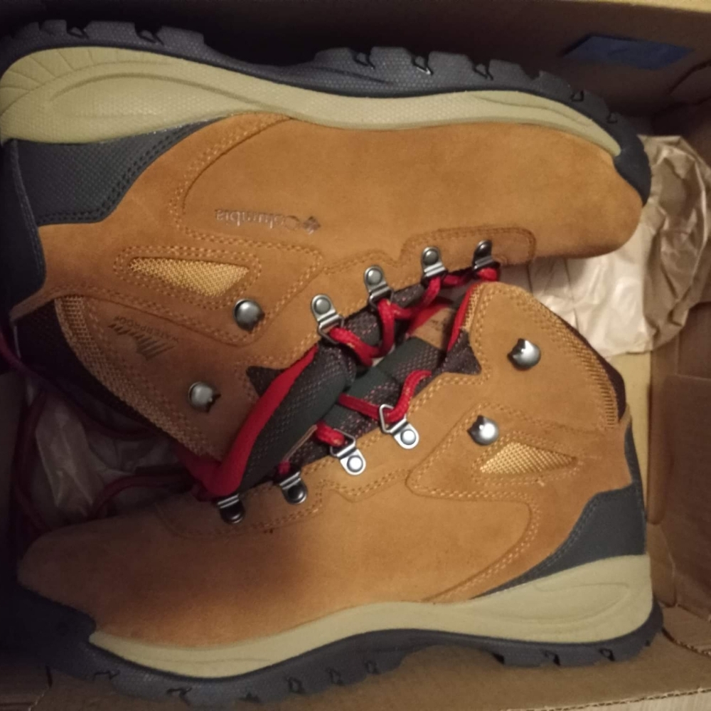Columbia boots